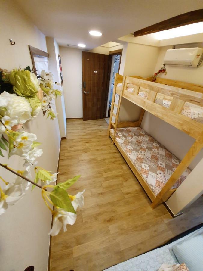 Eunhaengro 86.2 Hotel Чонджу Екстериор снимка
